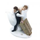 Figurine de mariage Sujet résine couple de mariés je t'emmène avec moi