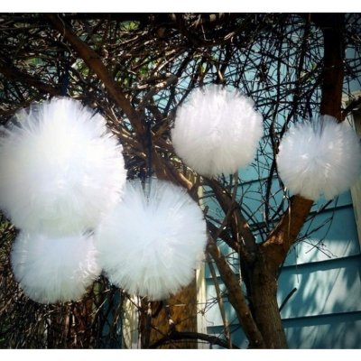 Pompons de mariage  - Pompon en tulle blanc 40 cm : illustration