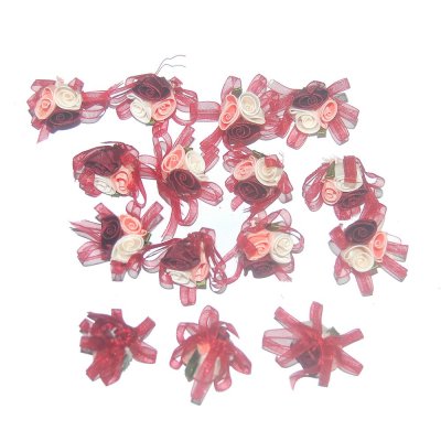 Dcoration de Communion  - 15 appliques fleurs en satin et organza mariage : illustration