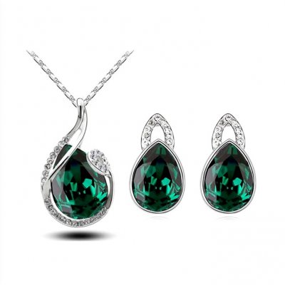 Bijoux de Mariage  - Parure de bijoux cristal vert émeraude ton argent : illustration