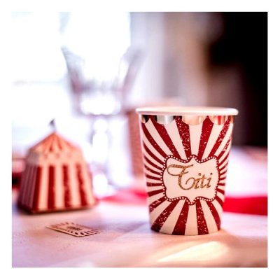 Gobelets jetables  - 8 gobelets circus vintage ivoire rouge et dor : illustration