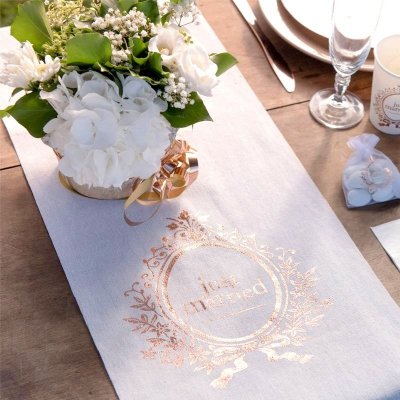 Mariage thme Just Married  - Chemin de table Mariage Rose Gold Mtallis - Just ... : illustration