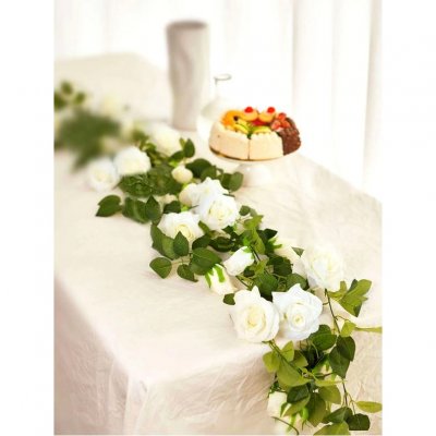 Dcoration de Table Mariage  - Guirlande de roses blanches et feuillages verts 220 ... : illustration