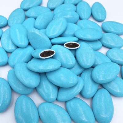 Mariage thme voyage  - Drage au chocolat 71% bleu turquoise 250 gr : illustration