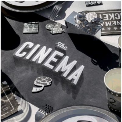 Decoration Mariage  - Chemin de table noir 5 m - The Cinéma : illustration
