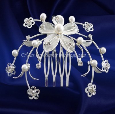 Bijoux de Mariage  - Peigne cheveux perles cristal clair mariage  : illustration