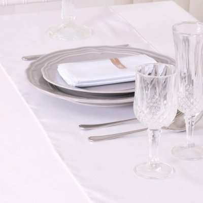 Dcoration de Table Mariage  - Chemin de Table Mariage Satin Blanc (Lot de 5) : illustration