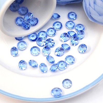 Decoration Mariage  - Diamants de Table Bleu ciel 10 mm Déco Mariage (lot ... : illustration