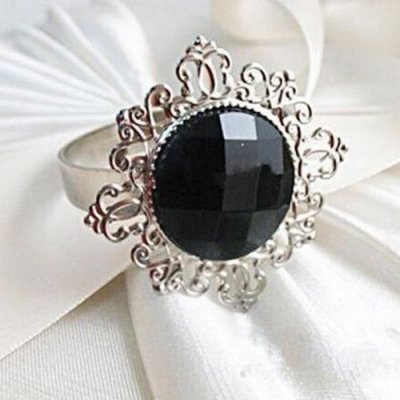 Rond de serviette mariage  - Rond de serviette mariage bague diamant noir : illustration