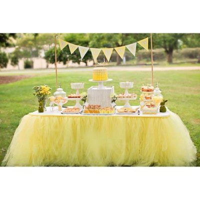 Décoration de Table Mariage  - Jupe Tour de table en tulle jaune pour mariage : illustration