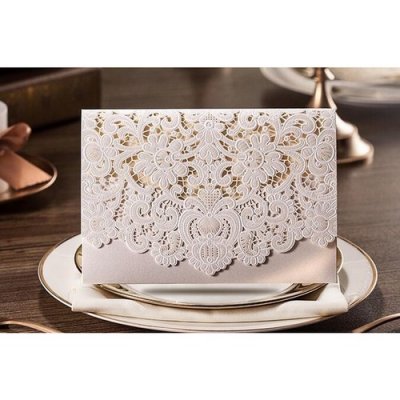 Dcoration de Table Mariage  - Faire-part de mariage chic en dentelle blanc : illustration