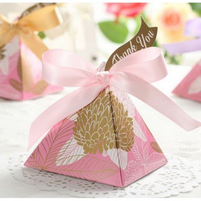 Boites de drages en carton  - 10 botes  drages pyramide rose et or  : illustration