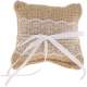 Coussin a alliances mariage naturel avec dentelle  : illustration