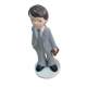 Figurine communiant chic en costume gris : illustration