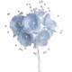 Bouquet de fleurs en tissus bleu ciel et perles : illustration